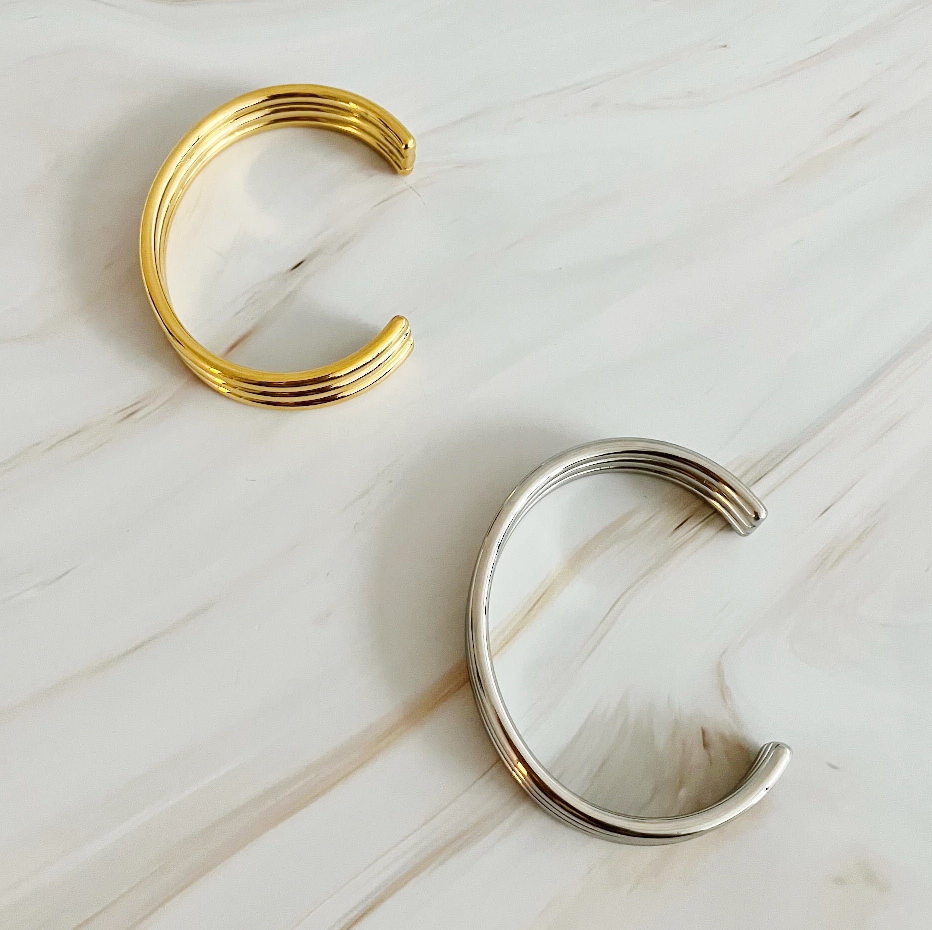 So Chic Open Bangle-4